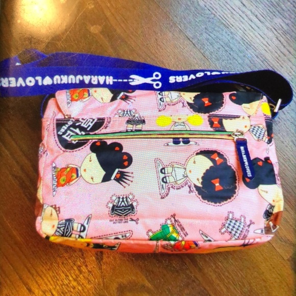 ‼️SOLD‼️ Harajuku Lovers crossbody bag - Picture 3 of 3